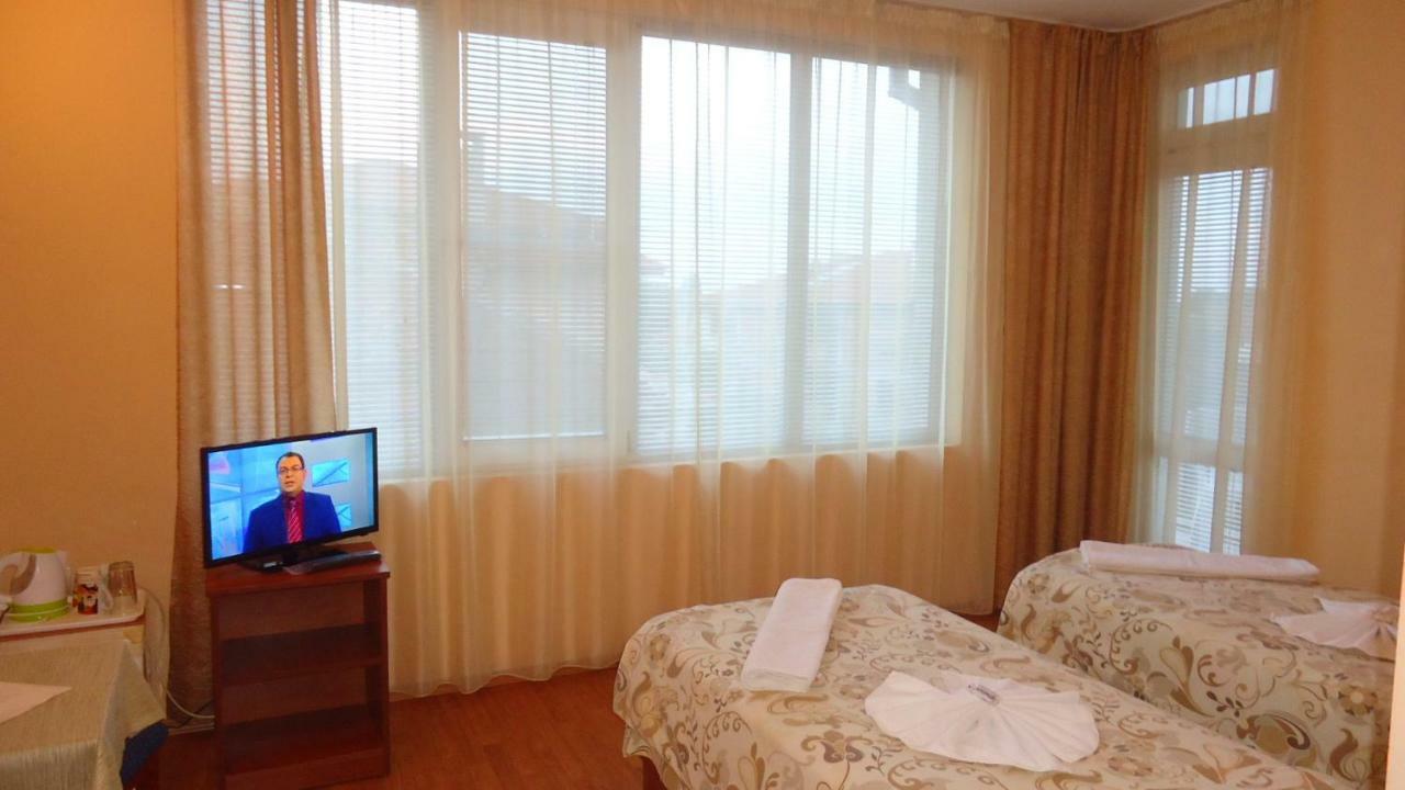 Matev Hotel Burgas City Eksteriør billede